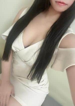 Eden浜松店 セラピスト れな