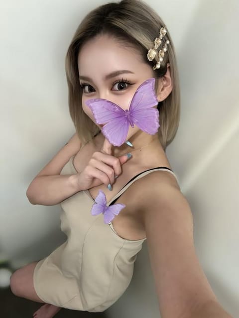 scrape_url:https://lumitia-aroma.men-este.net/data/staff/14/stf_69c2cd337c159.jpg