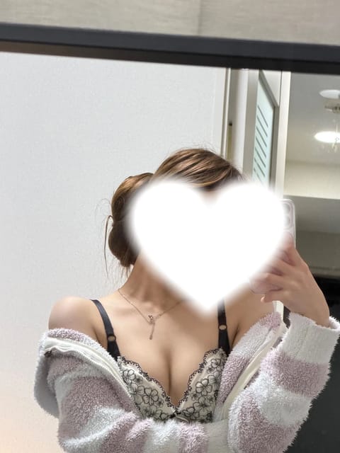 scrape_url:https://esthe-alice.net/images_staff/529/070418031780_3.jpg