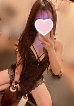 CRYSTAL SPA セラピスト りん