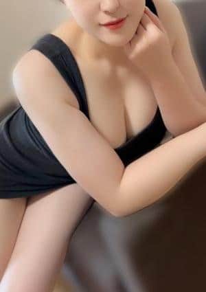 ミセスエタニティ セラピスト こはる