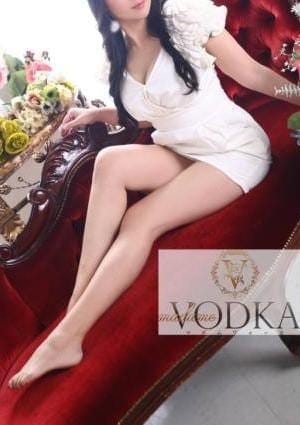 madame VODKA（マダム ウォッカ） セラピスト 白鳥