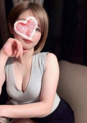 女子アナ系美女えれな