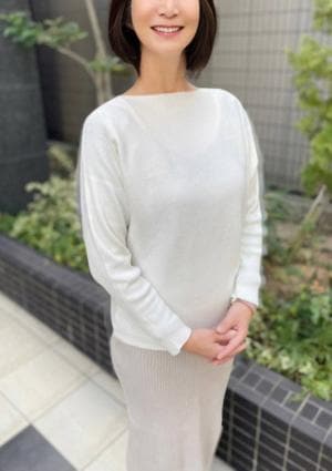 ミセスの子守唄 セラピスト 聡子