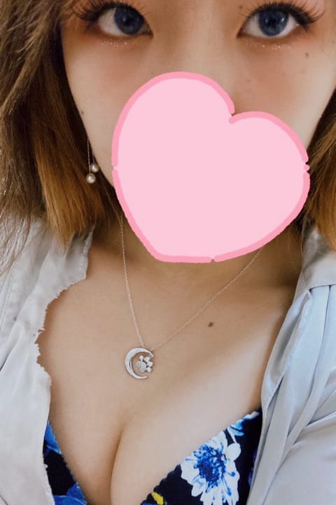 scrape_url:https://esthe-dulcis.com/images_staff/206/070220452169.jpeg