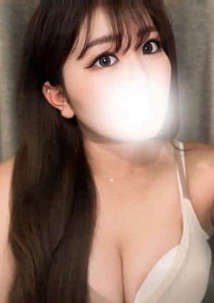 HUNDRED（ハンドレッド）日本橋 セラピスト 上田　はるね