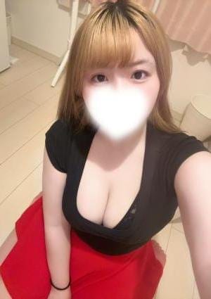 百瀬えれな