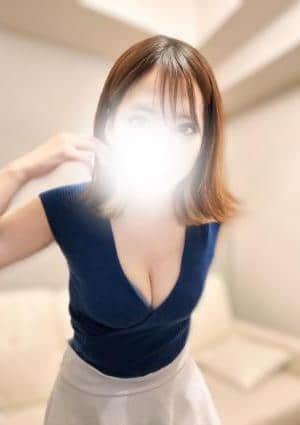 末広えま