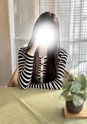 3rd セラピスト ひな