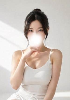 THREE（スリー）太田川ルーム セラピスト ななみ