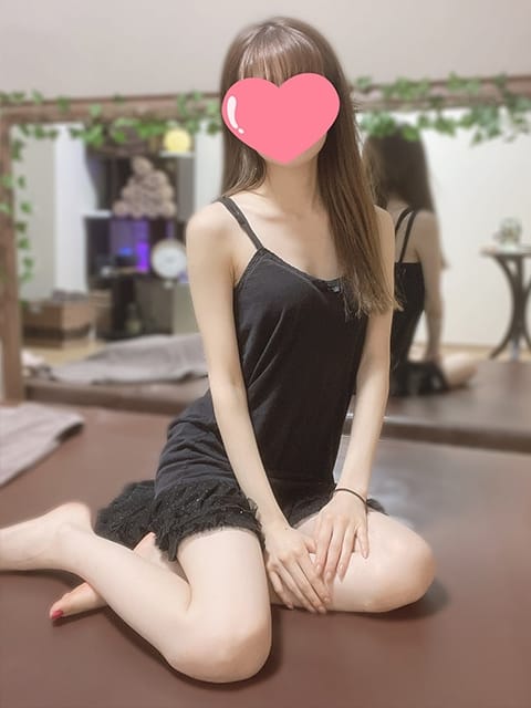 scrape_url:https://luxmoment.net/upload/cast/70_17460758703.jpg?1746075870