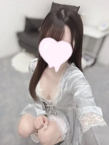 scrape_url:https://esthe-angeaile.com/images_staff/189/021114470349.jpeg