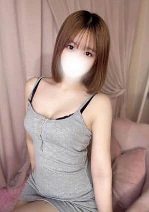 愛月まゆ