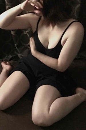 scrape_url:https://esthe-bemajo.net/images_staff/314/042015325372.jpg