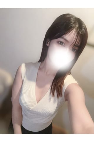 ANNA（アンナ） セラピスト 朝日まい 24歳