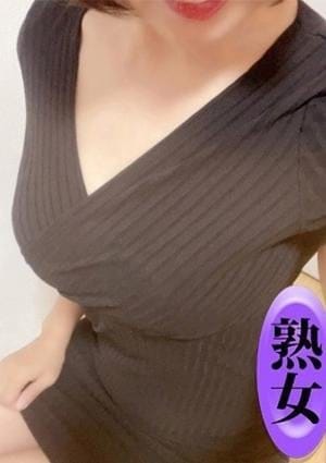 美魔女エステ セラピスト 花山さおり