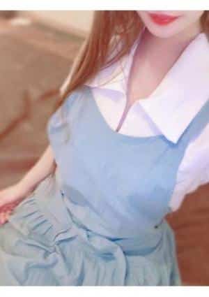 博多 若妻物語 セラピスト えみり