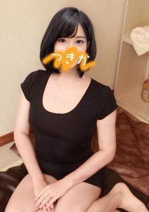 つきか