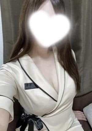 クイーンズコレクション セラピスト 共立りな