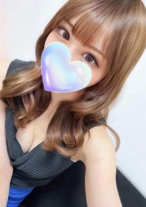 伏見まりな