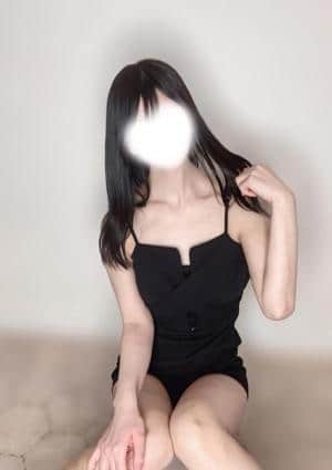 進藤みな