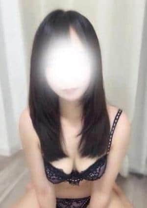 浜辺みなみ