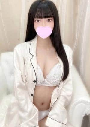 越前りりあ