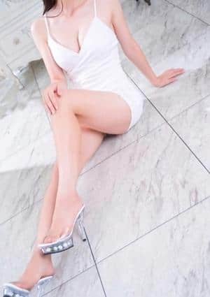 莉子りこ