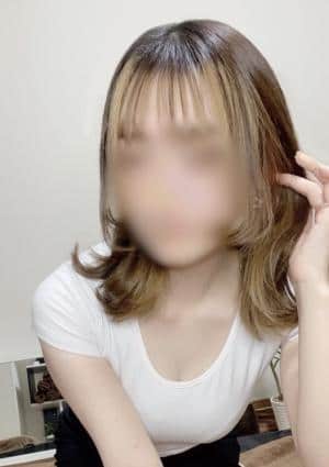 AROMA CROWN（アロマクラウン） セラピスト 灰谷るい