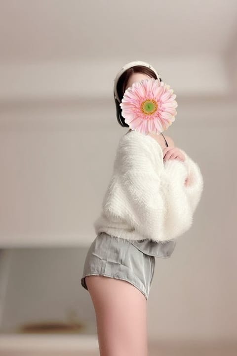 scrape_url:https://esthe-dulcis.com/images_staff/131/121714251523.jpeg
