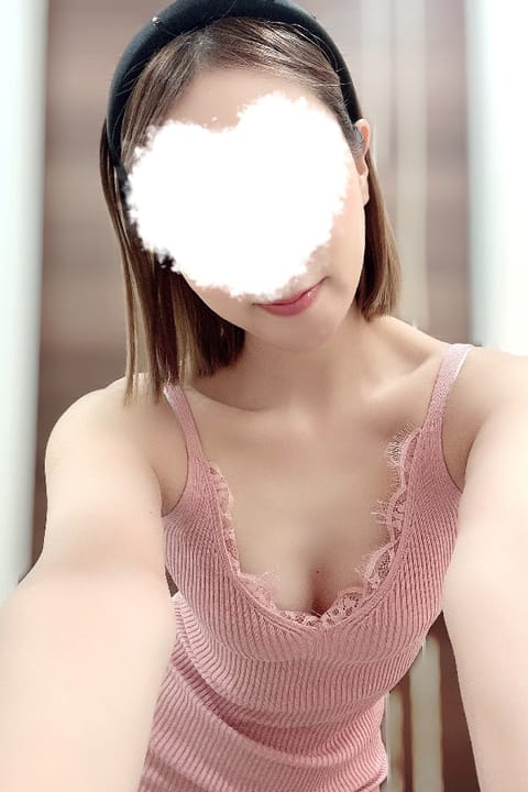 scrape_url:https://esthe-dulcis.com/images_staff/131/110520090623.jpeg