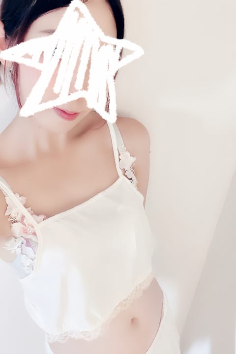scrape_url:https://esthe-dulcis.com/images_staff/131/11052009287.jpeg