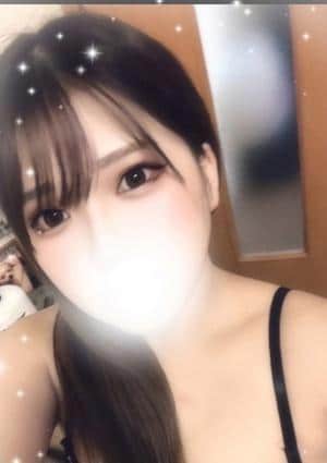 fees des fleurages（フェデフルラージュ） セラピスト 蓮