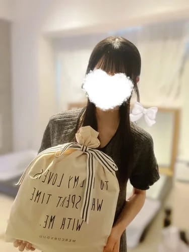 scrape_url:https://esthe-angeaile.com/images_staff/195/041314550854_1.jpg