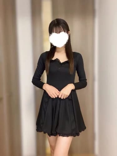 scrape_url:https://esthe-angeaile.com/images_staff/195/010715431892.jpeg