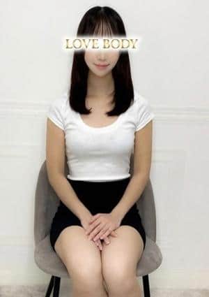 近村みなみ