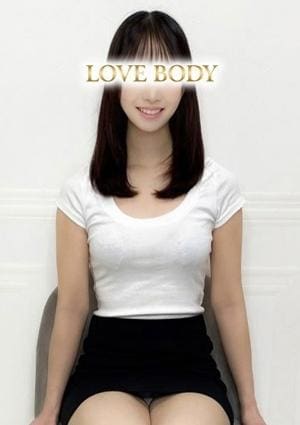 近村みなみ
