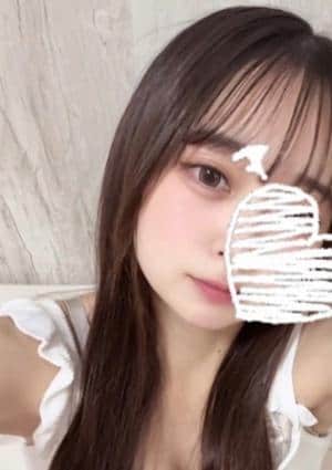 菜月ひな