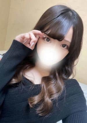 つきな