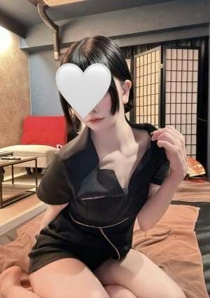 White（ホワイト）スパ セラピスト かぐや