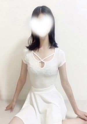 新垣ゆみ
