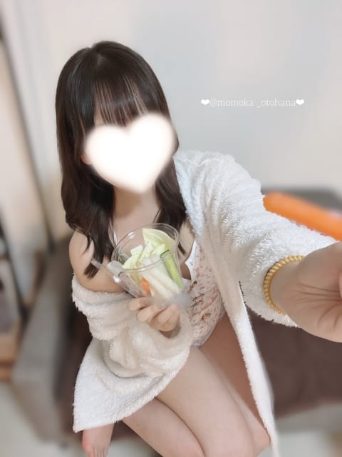 scrape_url:https://luxmoment.net/upload/cast/22_17627403212.jpg?1762740321
