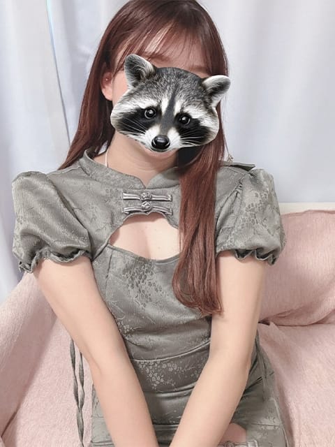 scrape_url:https://luxmoment.net/upload/cast/125_17840023802.jpg?1784002380
