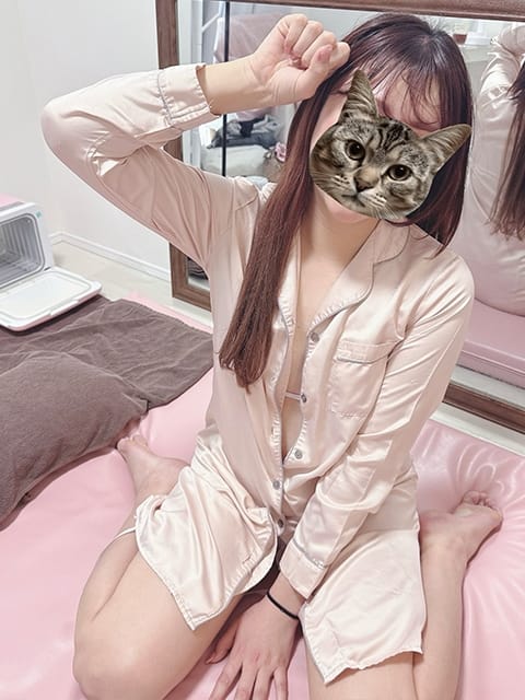 scrape_url:https://luxmoment.net/upload/cast/125_17840023803.jpg?1784002380