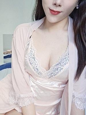 メンズエステAZUMI セラピスト ひなの