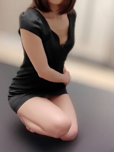 scrape_url:https://www.grandmrs.com/prof/41/01.jpg?t=1779932108