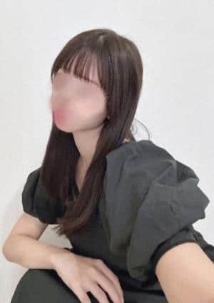 川栄えま