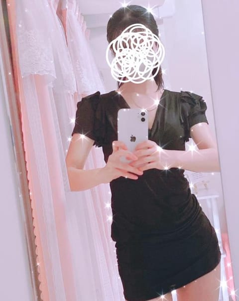 scrape_url:https://mens-shinjuku.com/data/staff/19/stf_6957b8655fb68.jpg