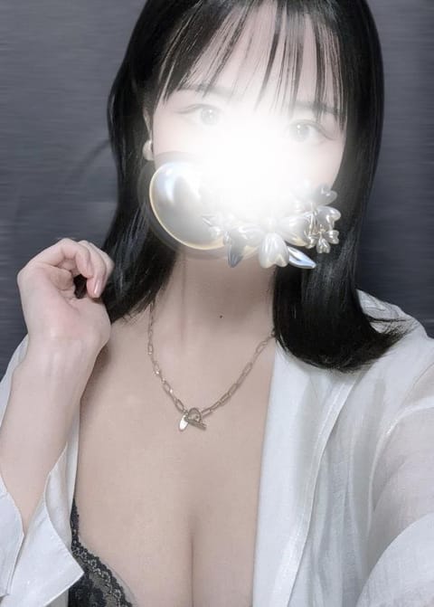 scrape_url:https://mens-shinjuku.com/data/staff/19/stf_6957b8654b910.jpg