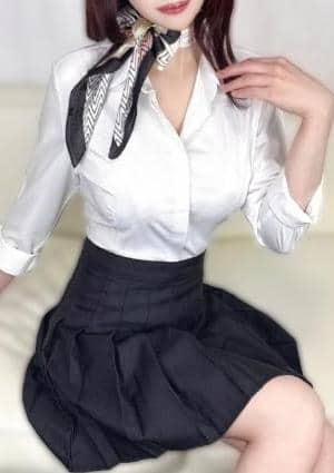 愛沢まりあ